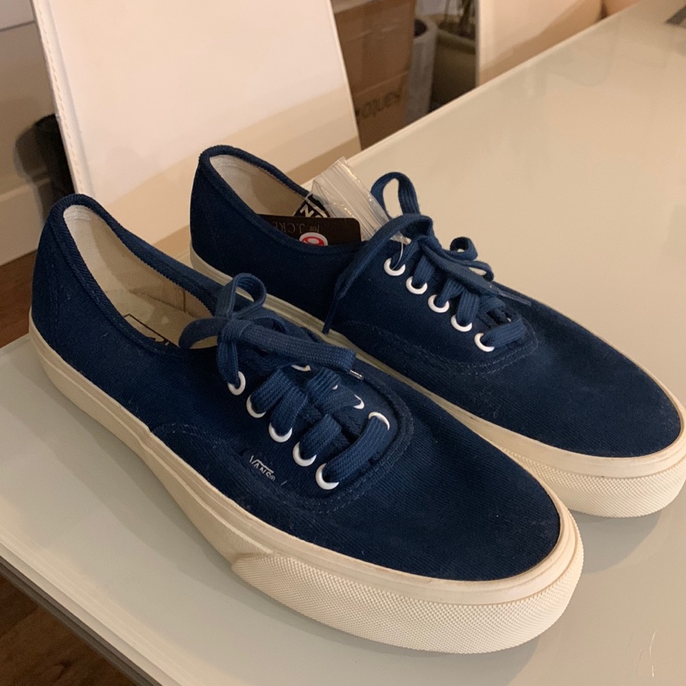Vans Men's Navy Blue Canvas Sneakers